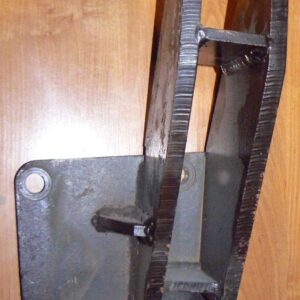 Кронштейн левый